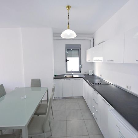 Apt Sarandë Exterior foto