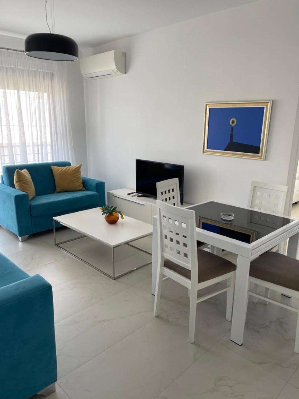 Apt Sarandë Quarto foto